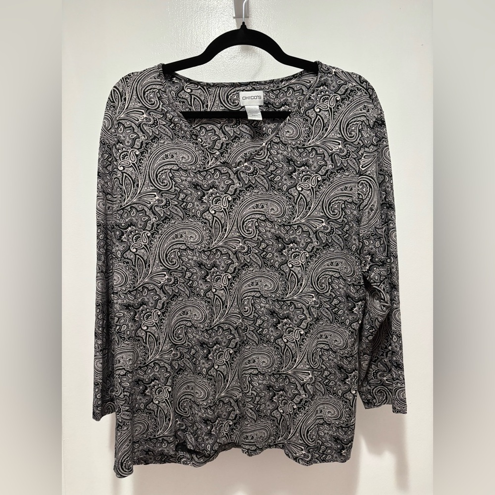 Chico's Black & White Paisley Long Sleeve Top Size 3